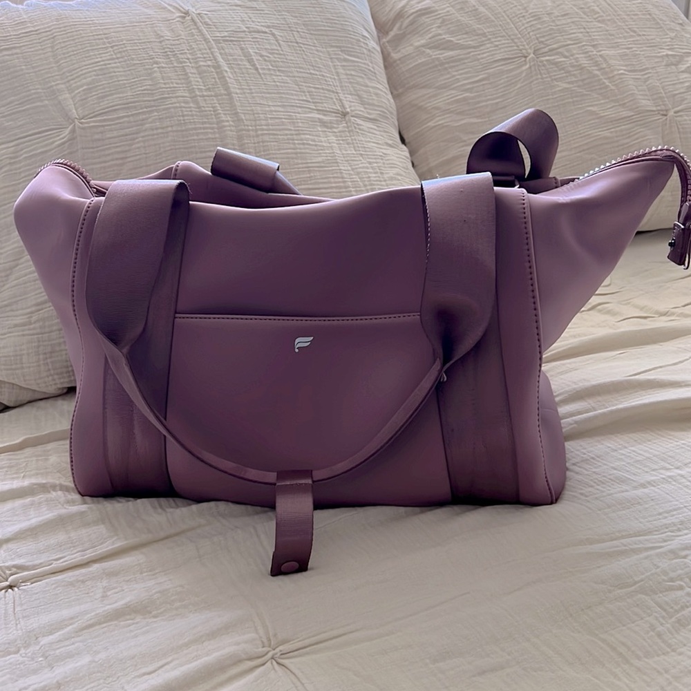 Fabletics - Neoprene Grip Duffle Gym Bag - Terra Pink